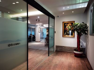 美術(shù)學(xué)院深化訪企拓崗 推動建筑裝飾裝修專業(yè)畢業(yè)生高質(zhì)量就業(yè)